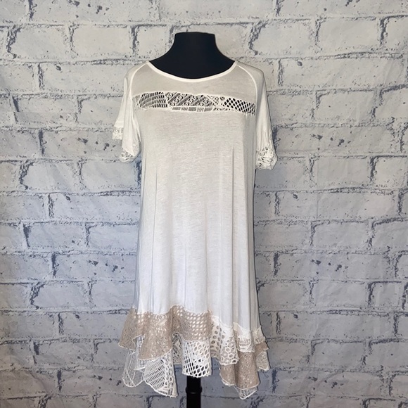 Astor by Firmiana Dresses & Skirts - Astor by Firmiana White Dress